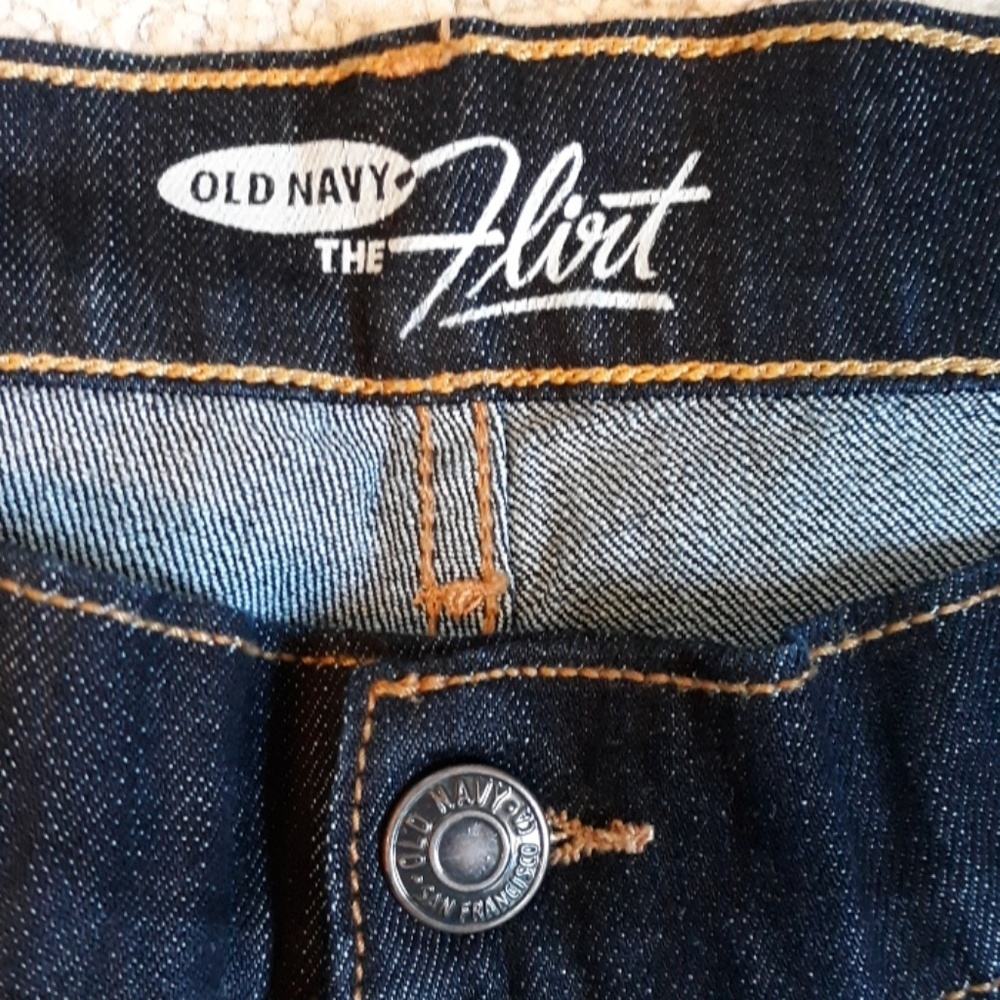 Old Navy The Flirt Boot Cut Jeans NWOT 16 Short - Picture 4 of 6